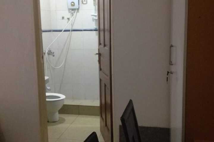 Room 11 of 22