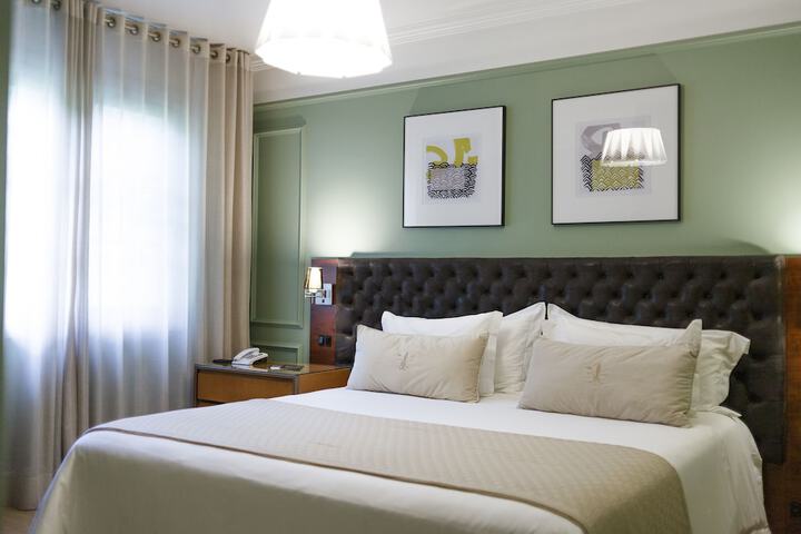 Room 10 of 110