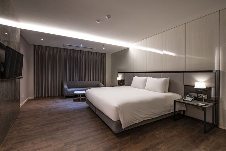 Room 91 of 108