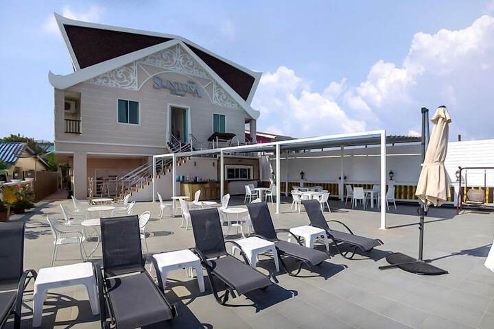 Terrace/Patio 26 of 30