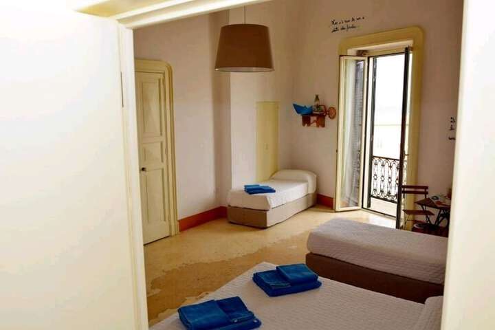 Room 5 of 15