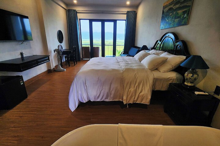 Room 12 of 20