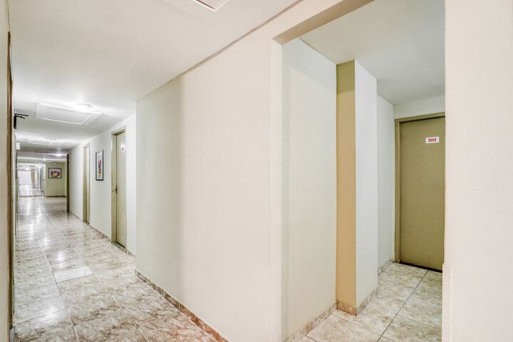 Ballroom/Hall 46 of 50