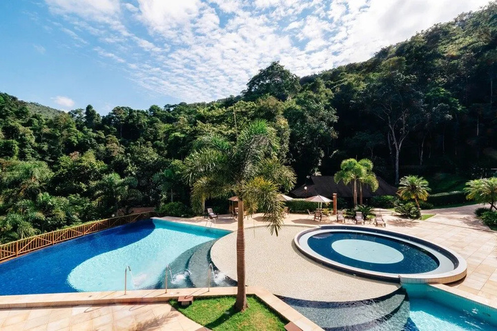 Pool 15 of 22