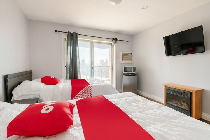 Room 4 of 25