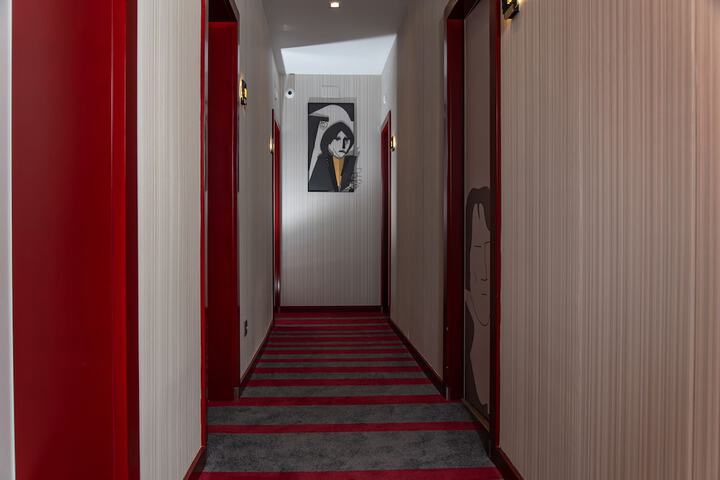 Ballroom/Hall 43 of 53