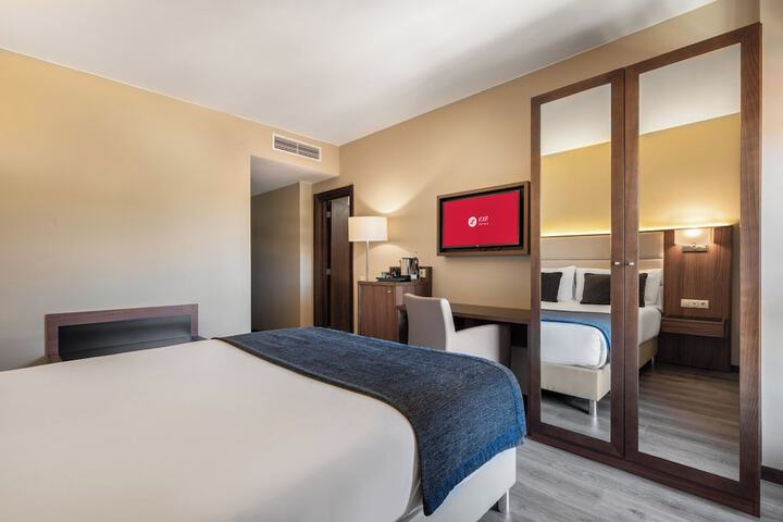 Room 10 of 51