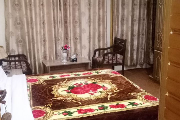 Room 2 of 12