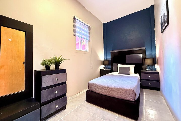 Room 7 of 28