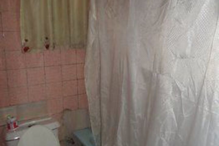 Room 3 of 28