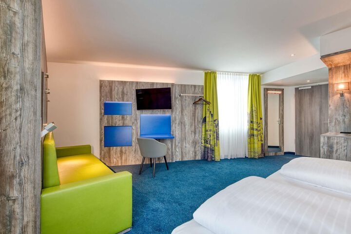 Room 19 of 59