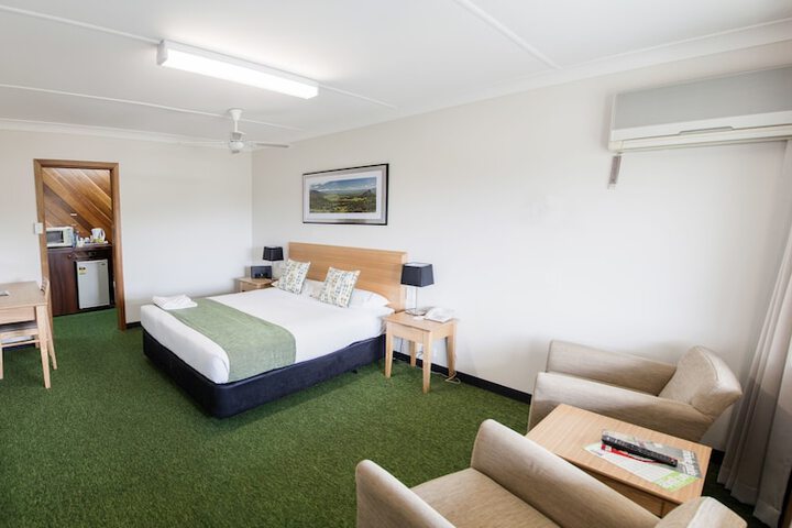 Room 8 of 73