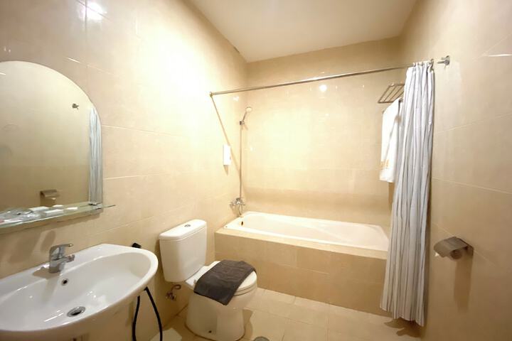 Room 15 of 22