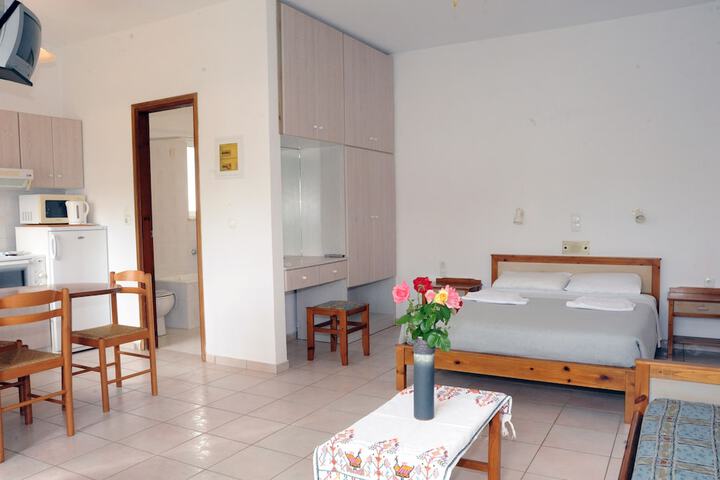 Room 6 of 47