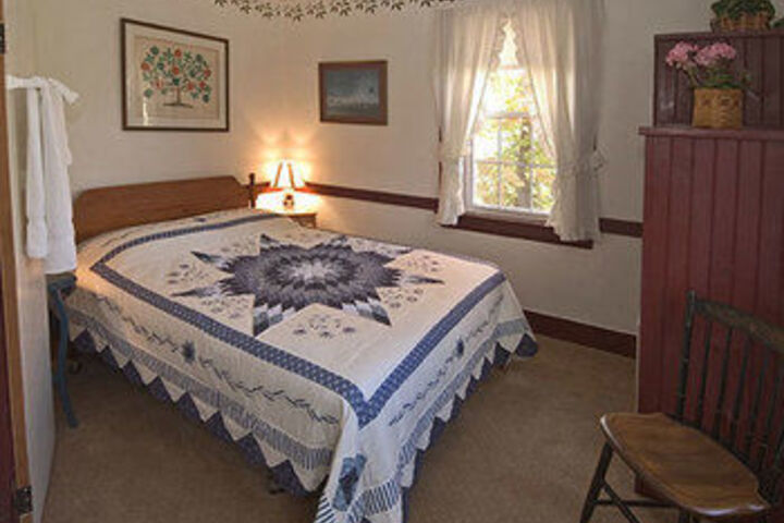 Room 10 of 27