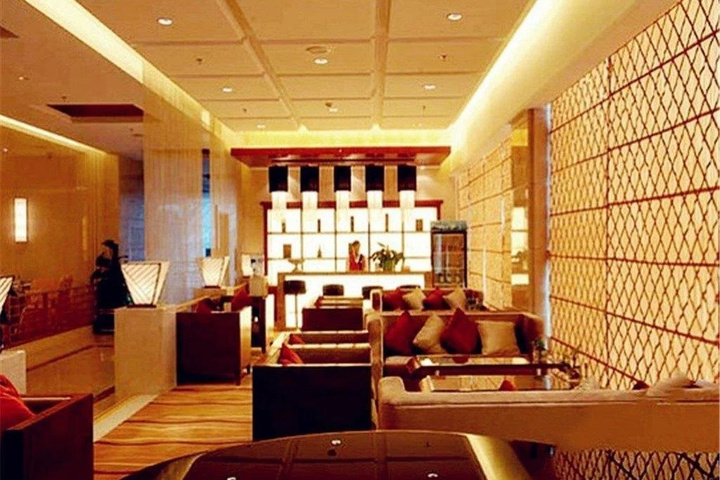 Dining 8 of 10