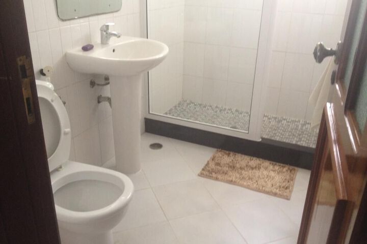 Room 3 of 21