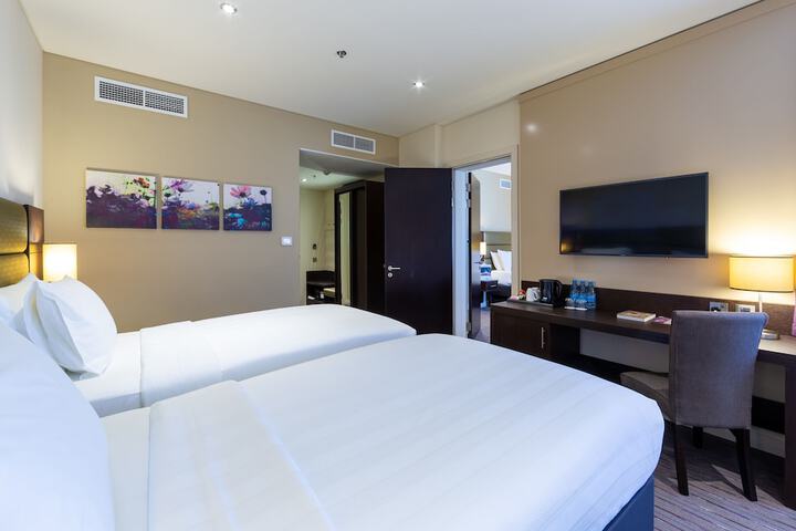 Room 12 of 42