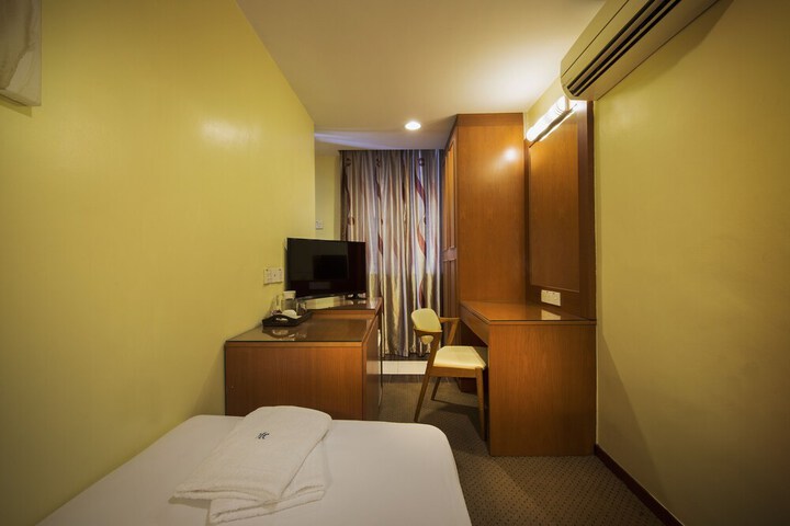 Room 15 of 23