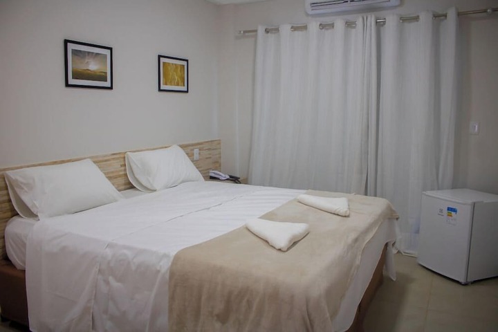 Room 8 of 13
