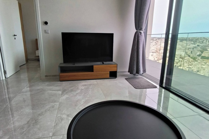 Room 9 of 9