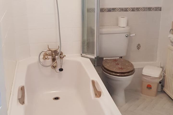 Room 25 of 58