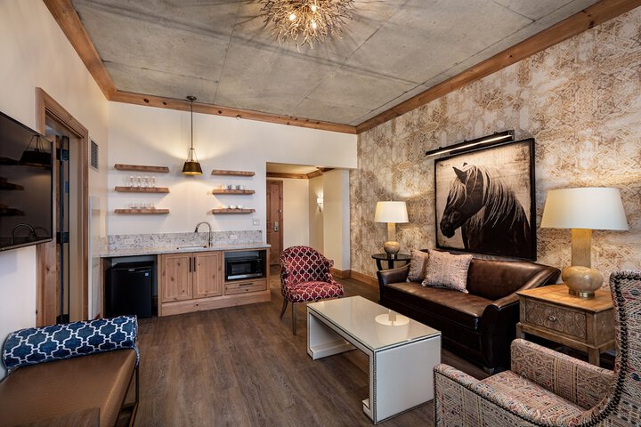 Private kitchenette