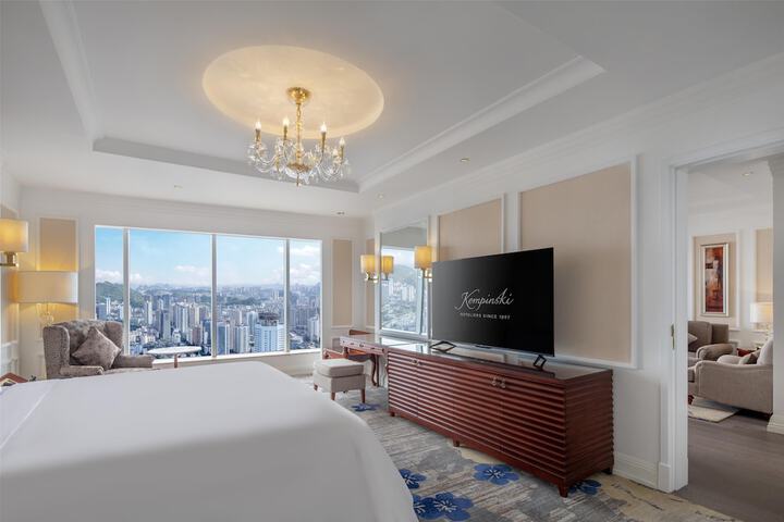 Room 337 of 378