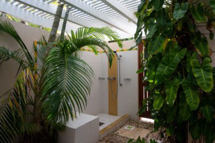 Room 15 of 118