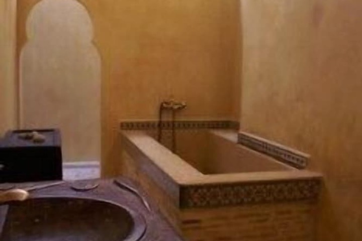 Clean Restrooms