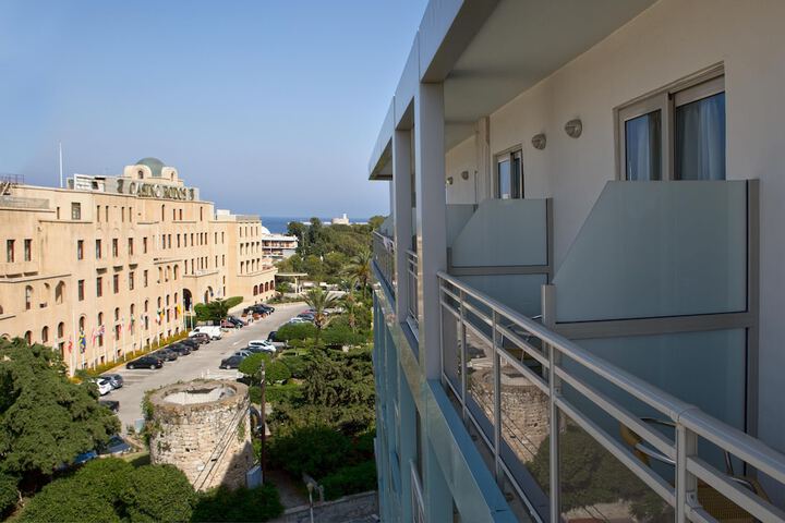 Hotel 94 of 102