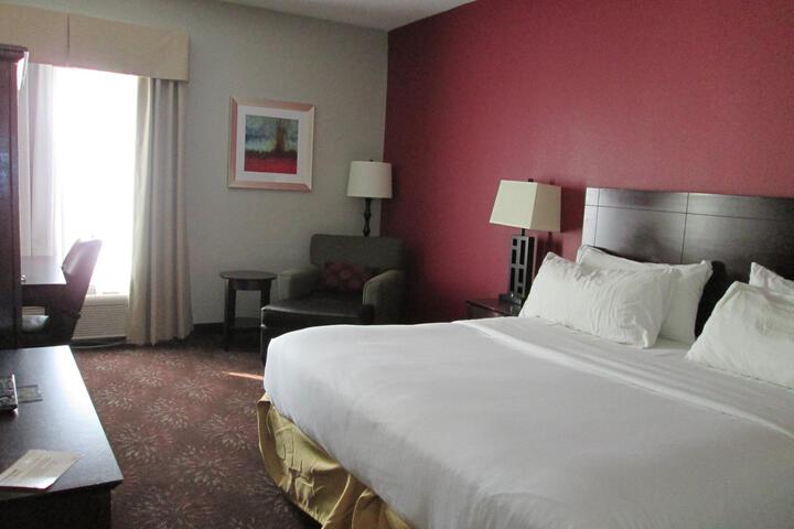 1 King Bed (17 of 32)