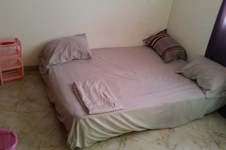 Room 1 of 8