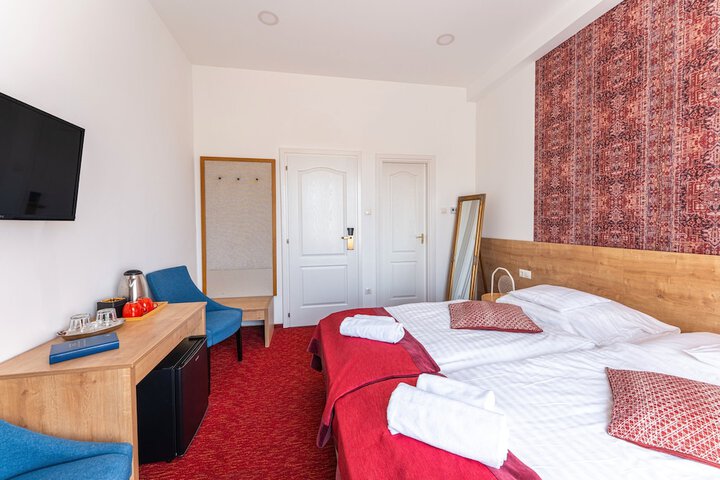 Room 48 of 82