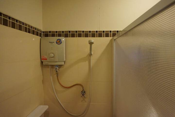 Room 18 of 29