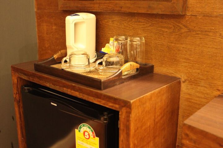 Mini-refrigerator
