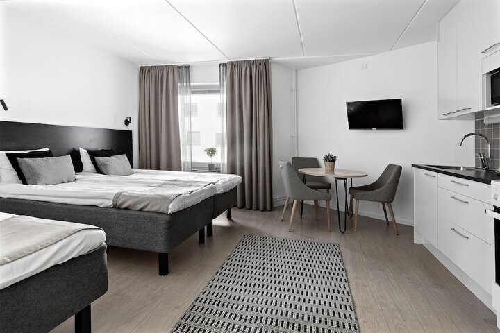 Room 7 of 38