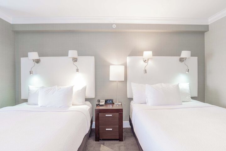Room 10 of 36