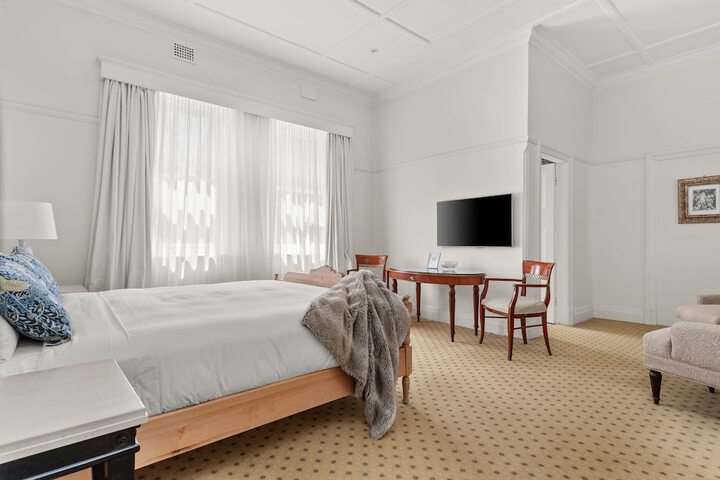 Room 25 of 59