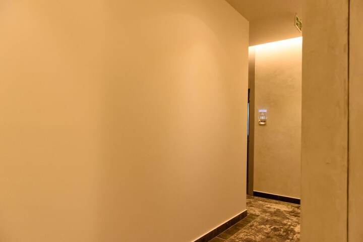 Room 42 of 88