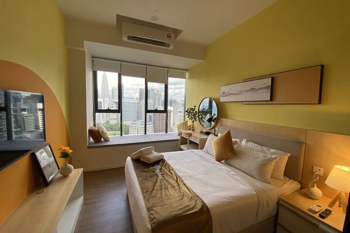 Room 15 of 73