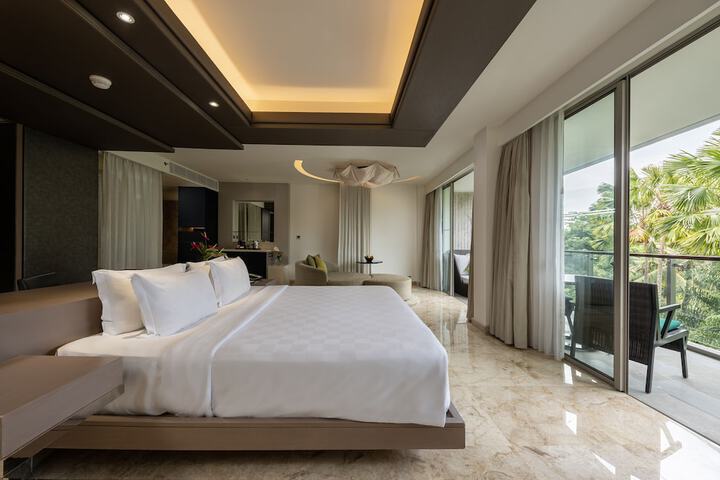 Room 16 of 204