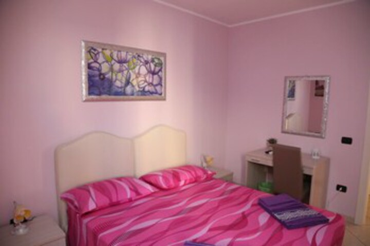 Room 13 of 21