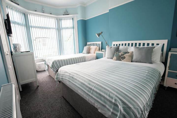 Room 15 of 42