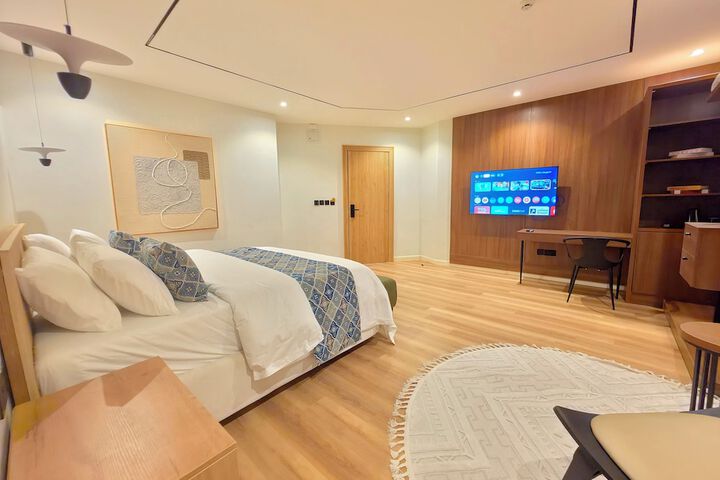 Room 17 of 72