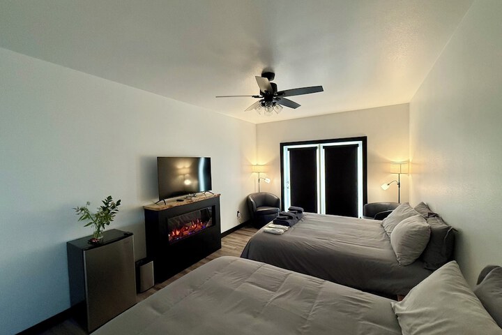 Room 2 of 22