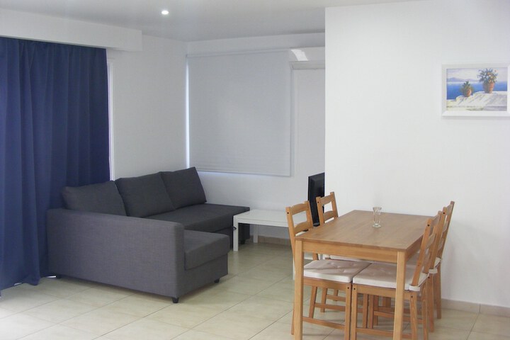 Room 3 of 45