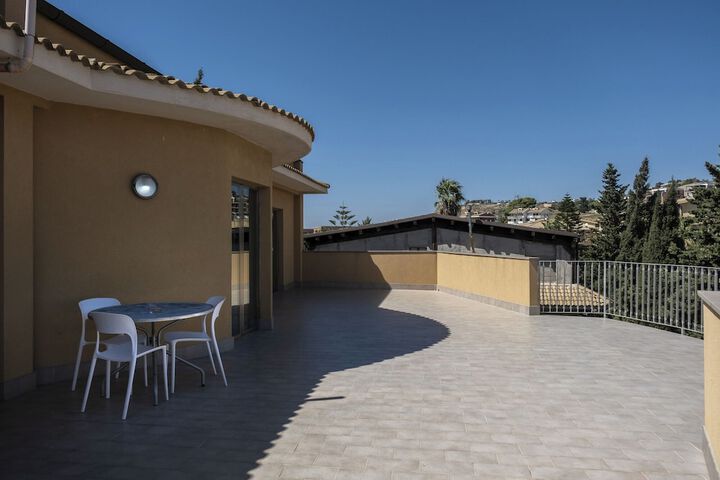 Terrace/Patio 30 of 31