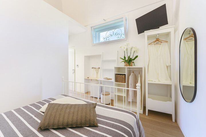 Room 8 of 59