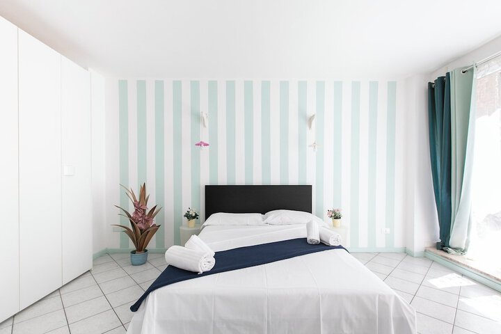 Room 4 of 41